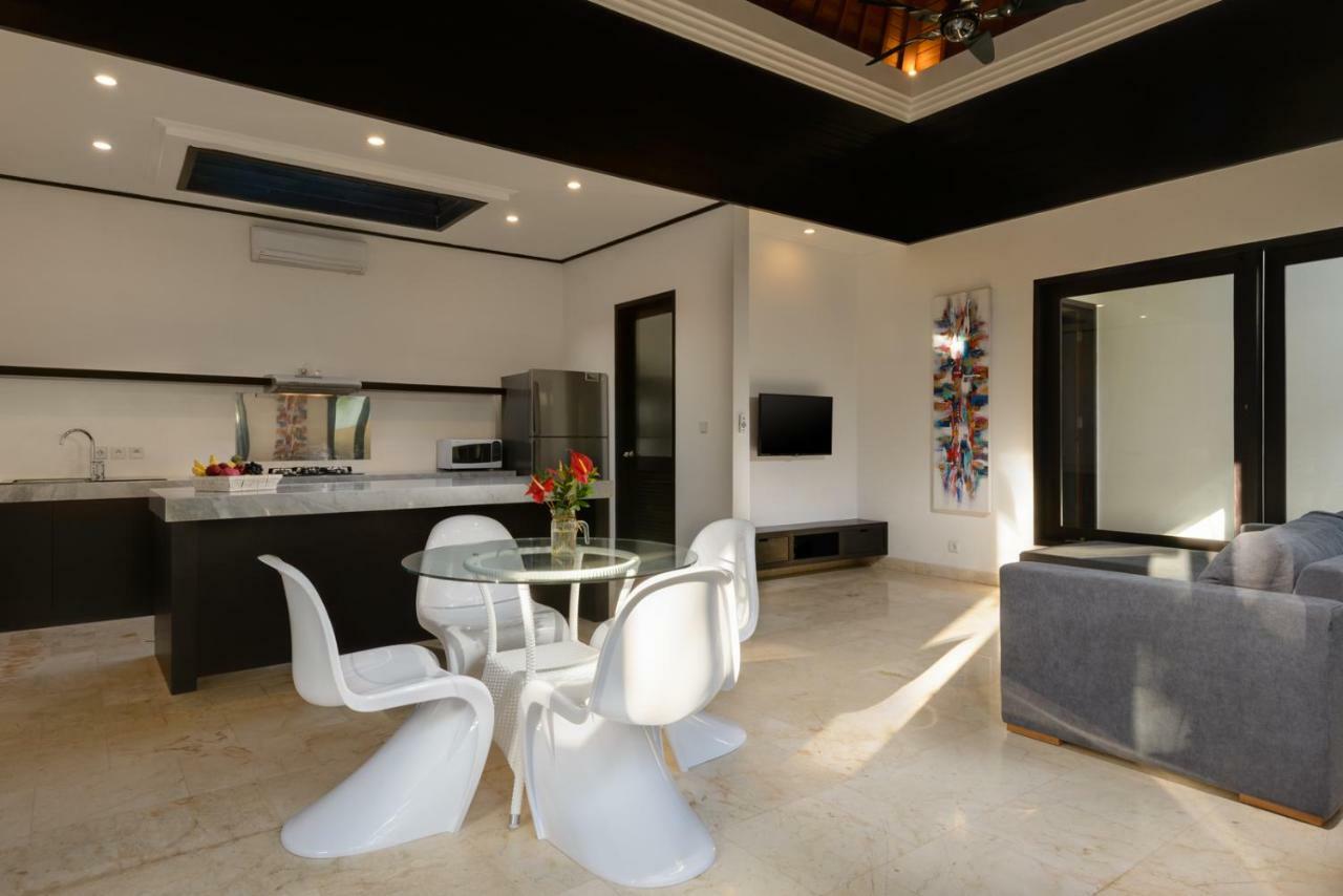 Villa Maharani Семиняк Екстериор снимка